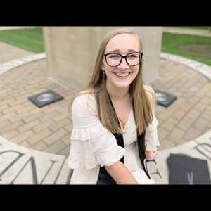 Meet your Posher, Baylee